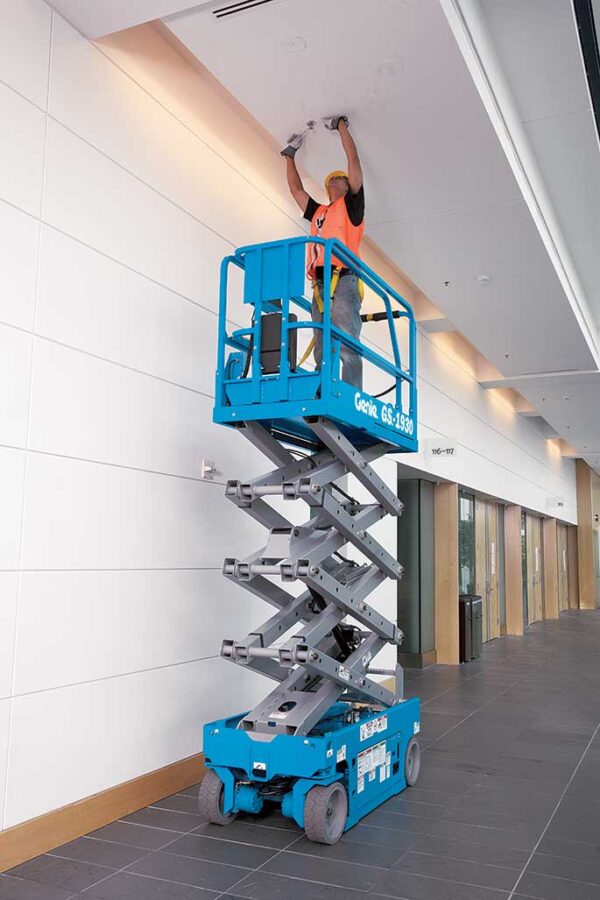 Electric Scissor Lift - GS-1930